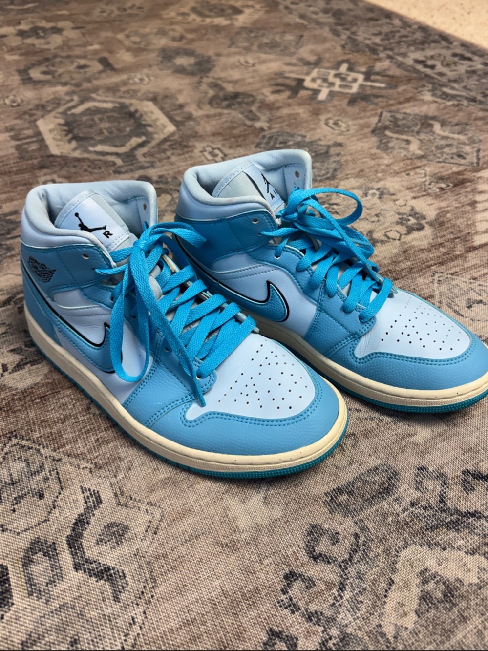 Nike Air Jordan 1 Mid Men's Sneakers - Light Blue/Turquoise